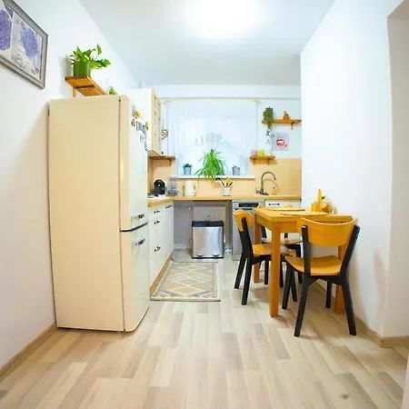 Apartment Cozy Little In Old Tw