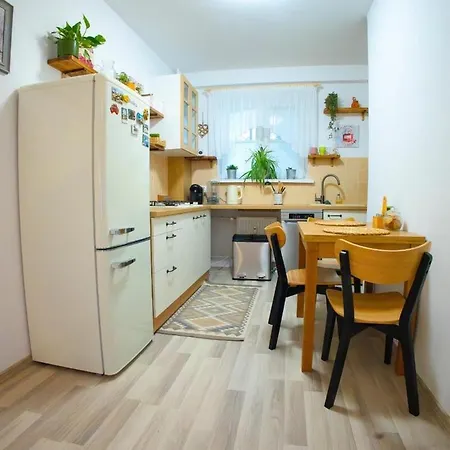 Apartment Cozy Little In Old Tw