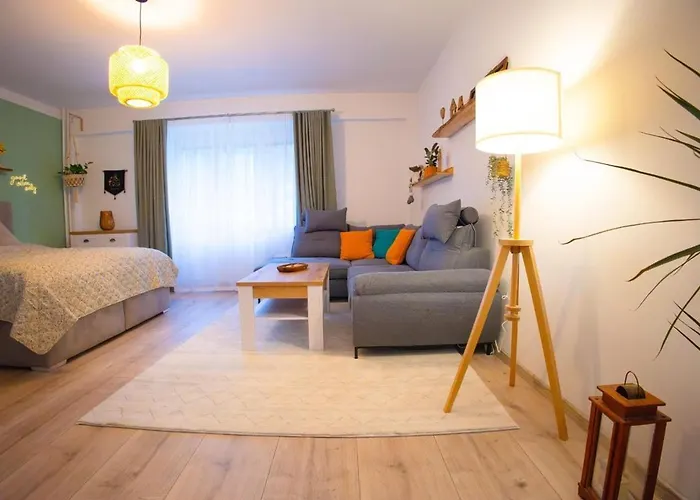 Cozy Little In Old Tw Apartment *