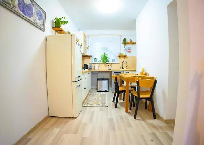 Apartment Cozy Little In Old Tw