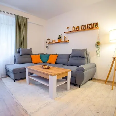 Cozy Little In Old Tw Bratislava