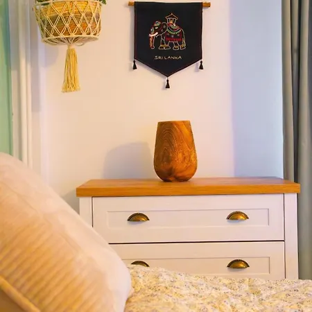 Cozy Little In Old Tw